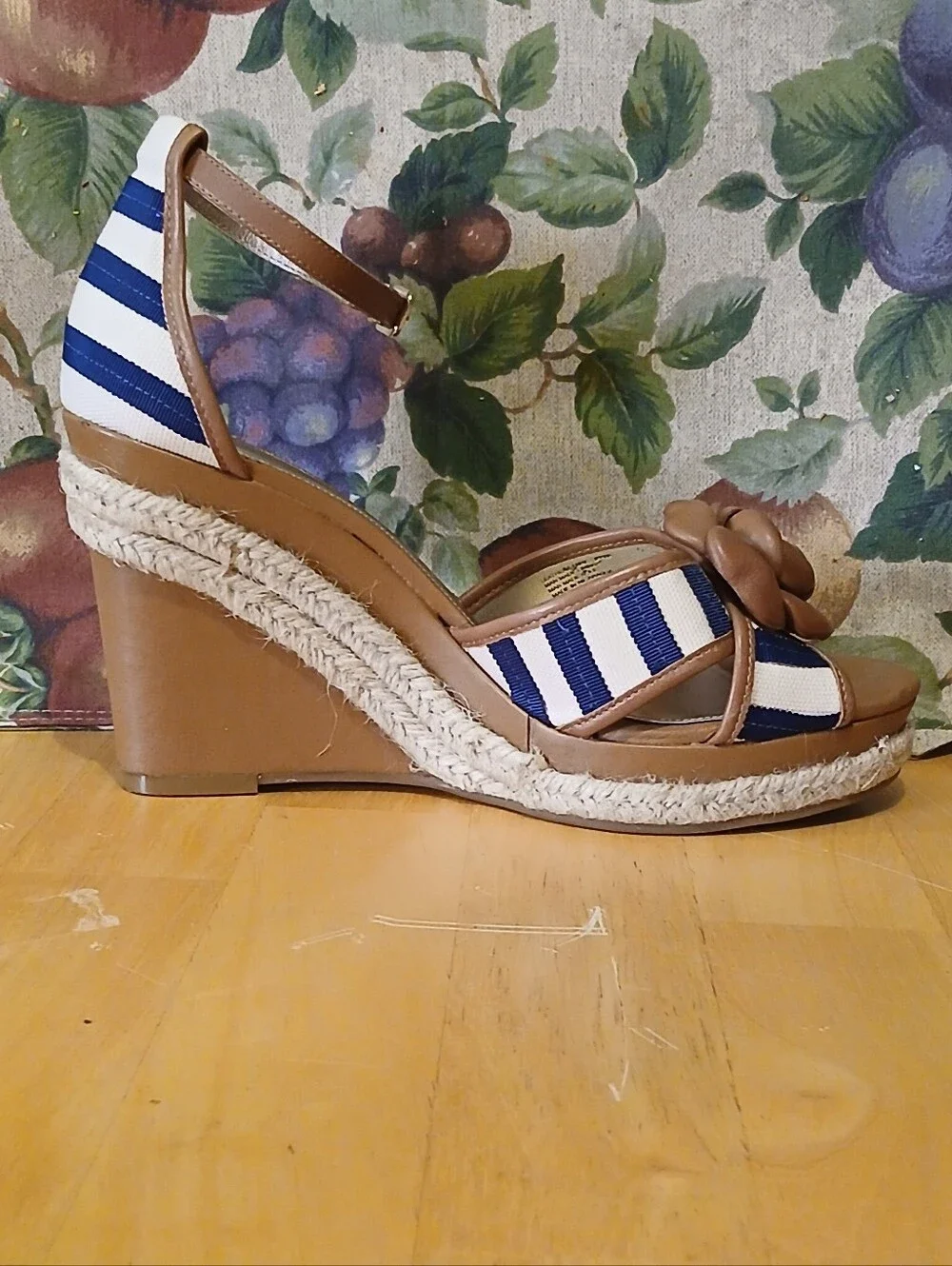 Antonio Melani Striped Rosette Espadrille Wedge Sandals 9M